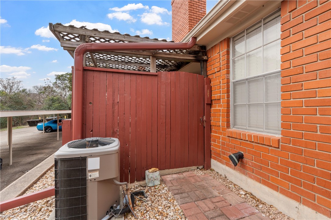 5030 Lake Shore Drive, Waco, Texas image 6