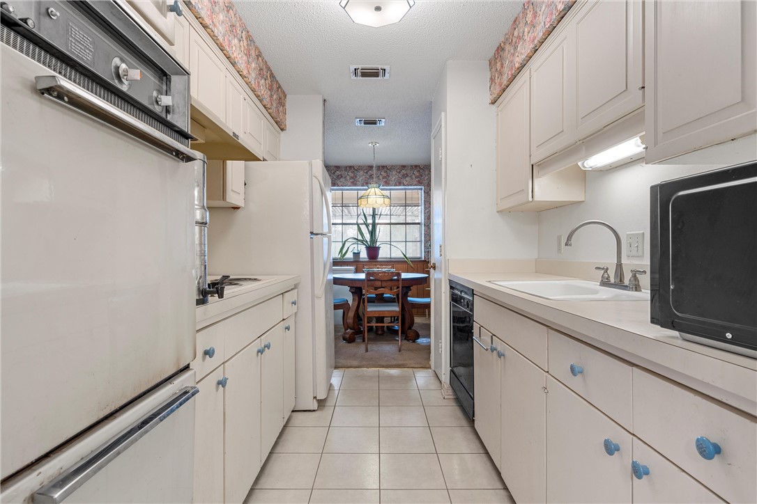 5030 Lake Shore Drive, Waco, Texas image 22