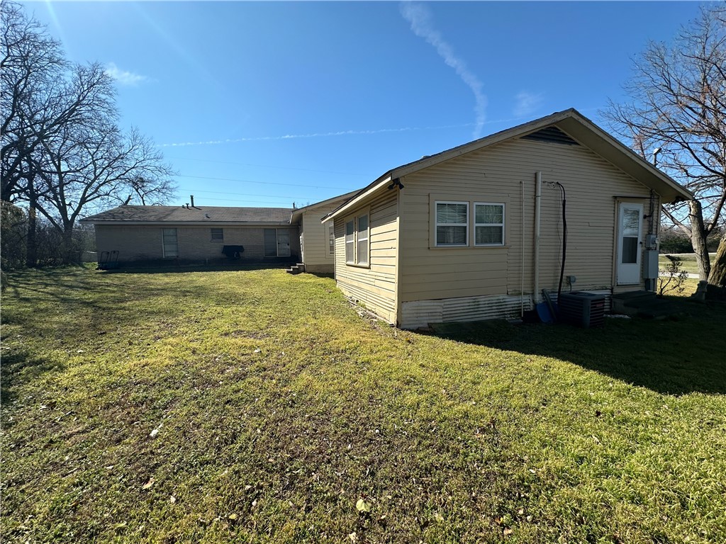 1101 E Palestine Street, Mexia, Texas image 15