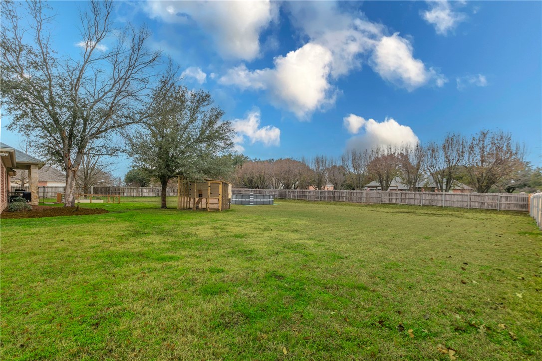 1031 Briar Glen Circle, McGregor, Texas image 41