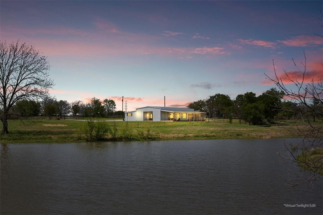 1576 Hcr 2302 S, Abbott, Texas image 1