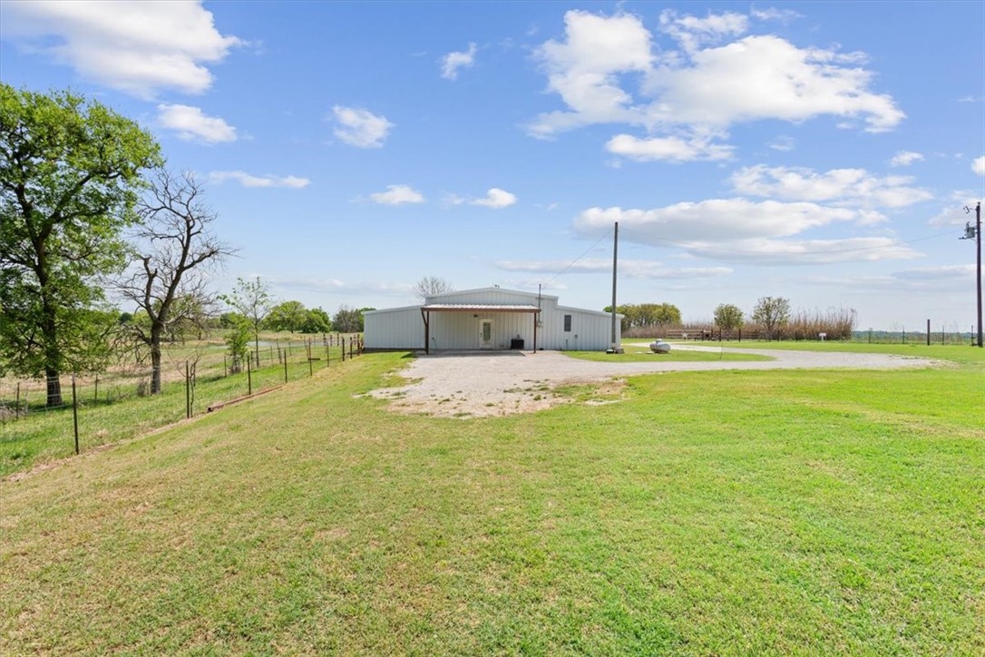 1576 Hcr 2302 S, Abbott, Texas image 37