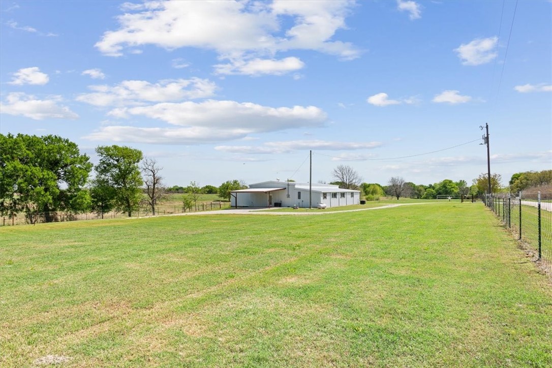 1576 Hcr 2302 S, Abbott, Texas image 38