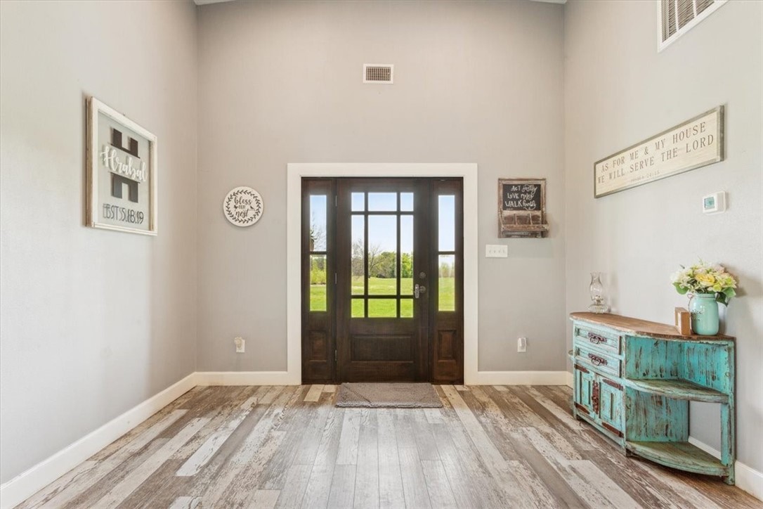 1576 Hcr 2302 S, Abbott, Texas image 9