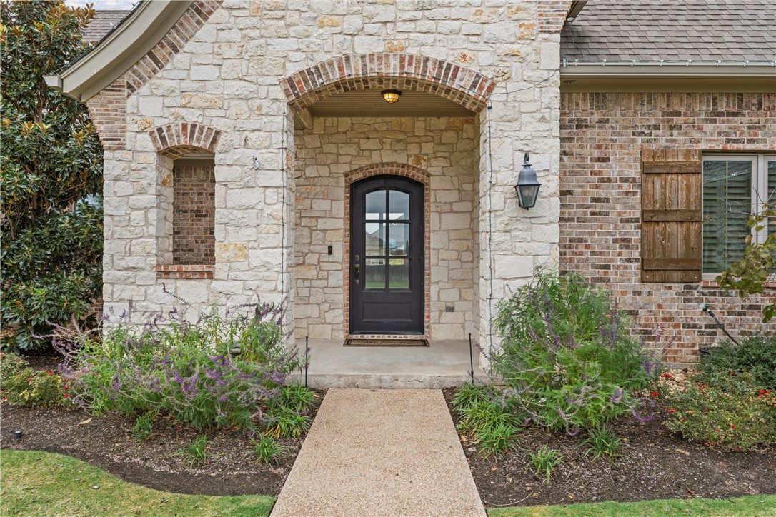 412 Stone Manor Drive, McGregor, Texas image 10