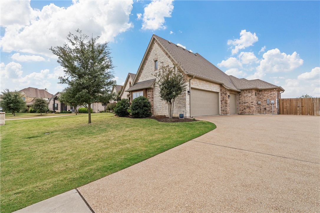 412 Stone Manor Drive, McGregor, Texas image 9