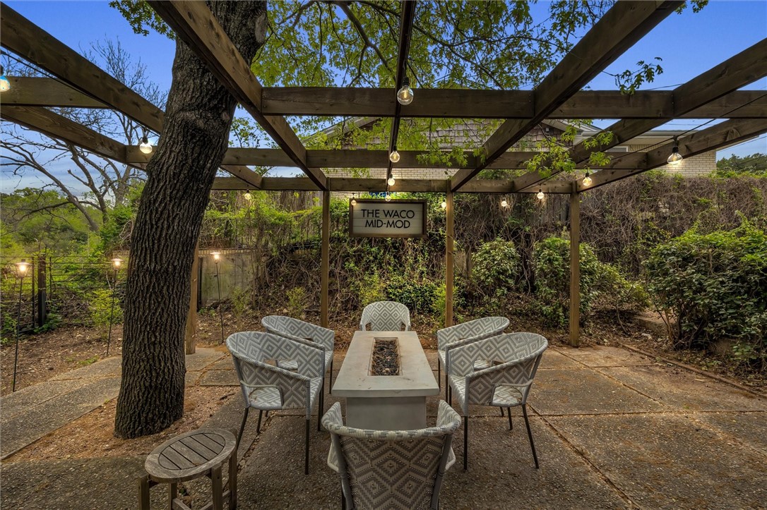 2517 Wooded Acres Drive, Waco, Texas image 37
