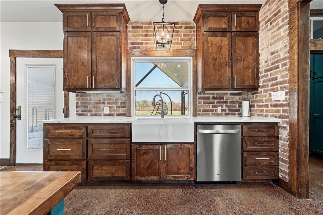 399 Satin Road, Chilton, Texas image 12