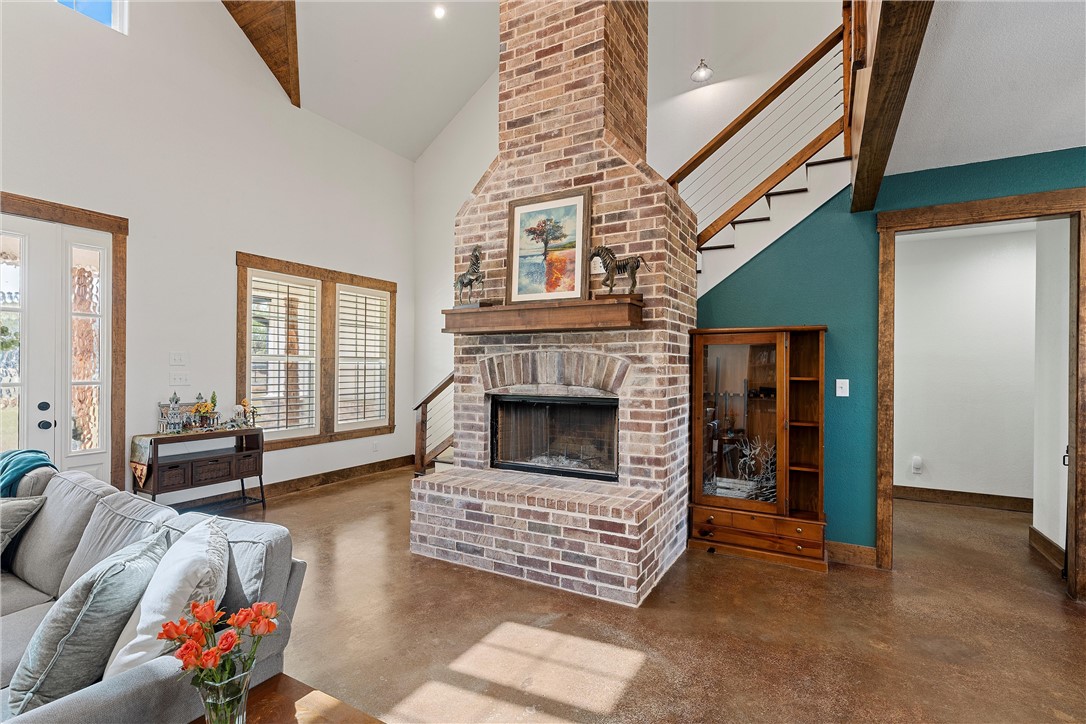 399 Satin Road, Chilton, Texas image 6