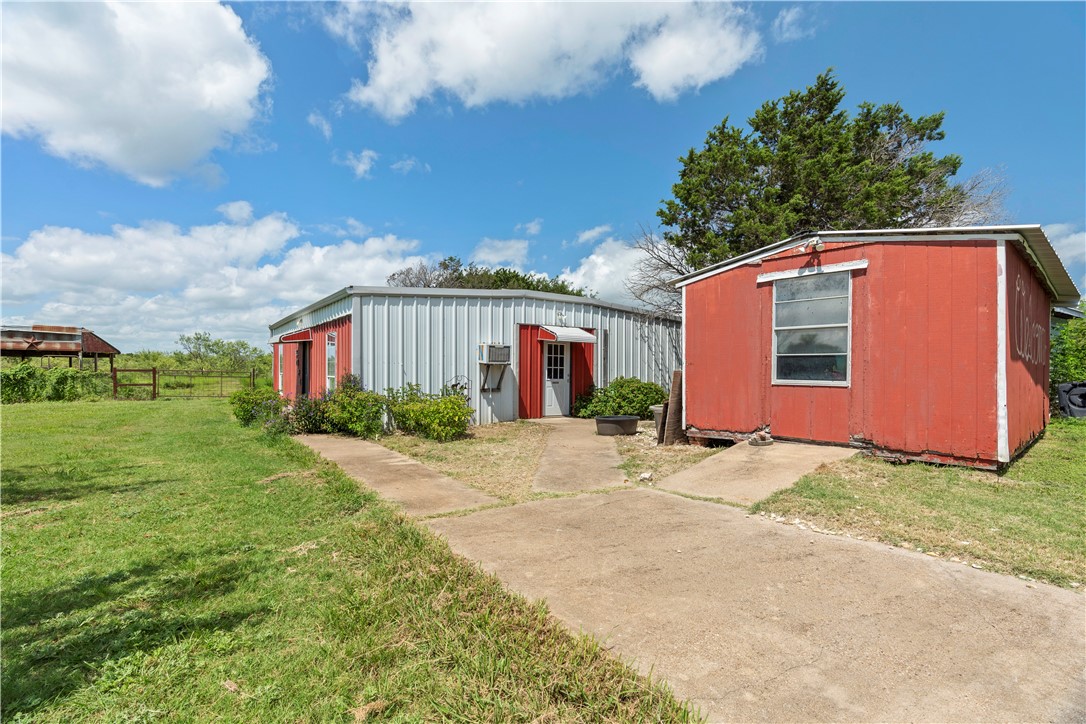 231 Hcr 1207 Road, Whitney, Texas image 48