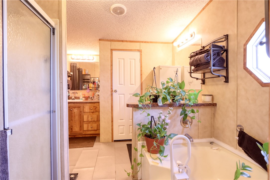 2201 Oak Valley Lane, Corsicana, Texas image 17