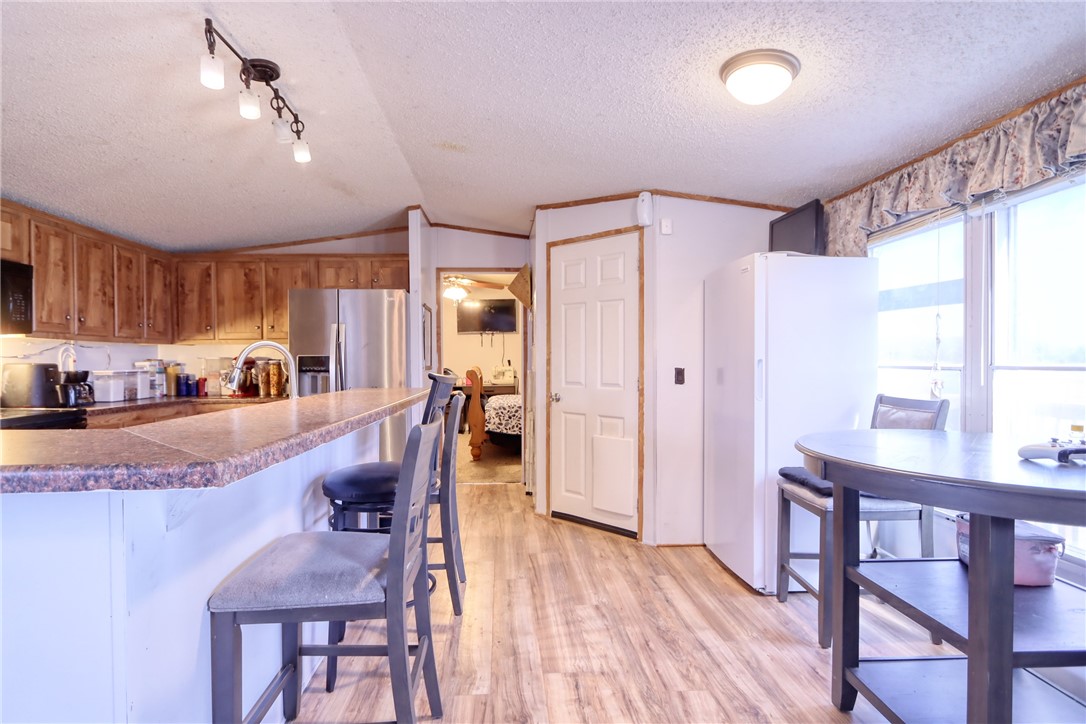 2201 Oak Valley Lane, Corsicana, Texas image 8