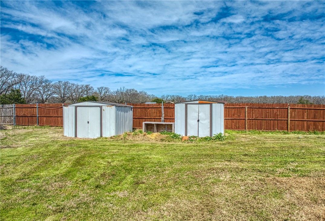 2201 Oak Valley Lane, Corsicana, Texas image 30