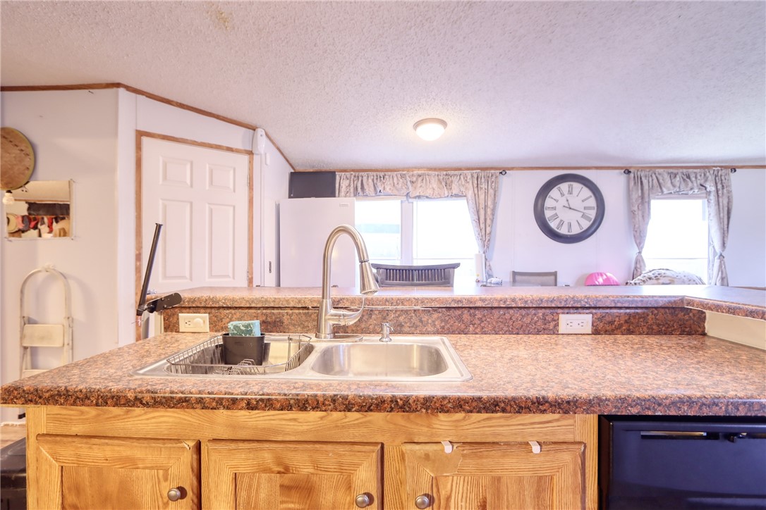 2201 Oak Valley Lane, Corsicana, Texas image 5