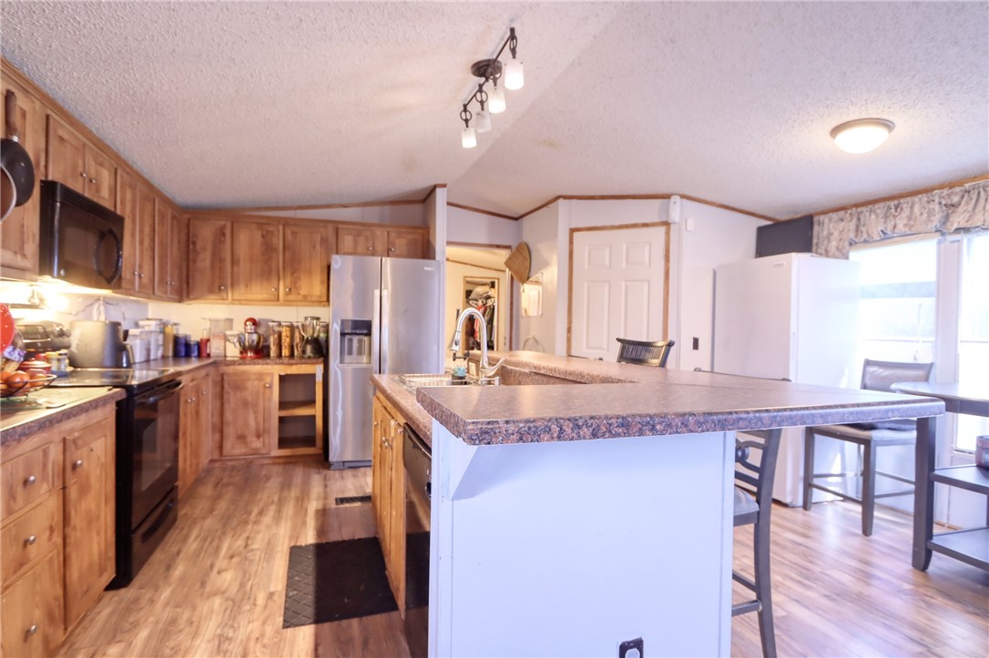 2201 Oak Valley Lane, Corsicana, Texas image 3
