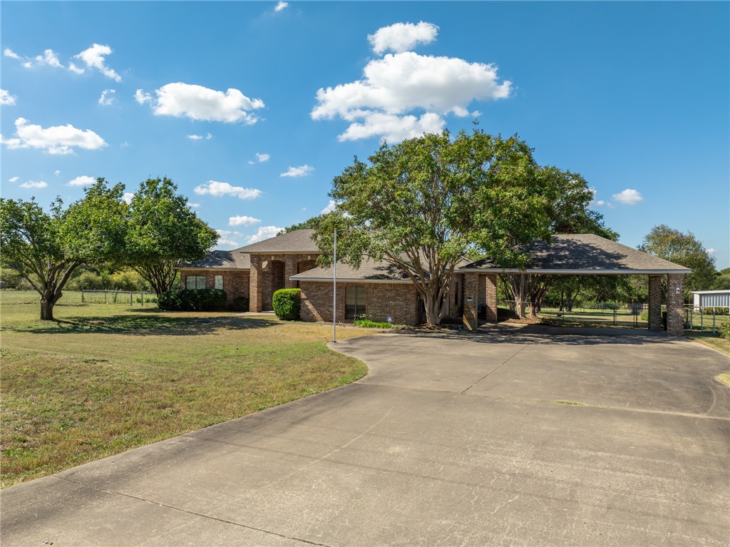 225 Hcr 3131, Hillsboro, Texas image 2