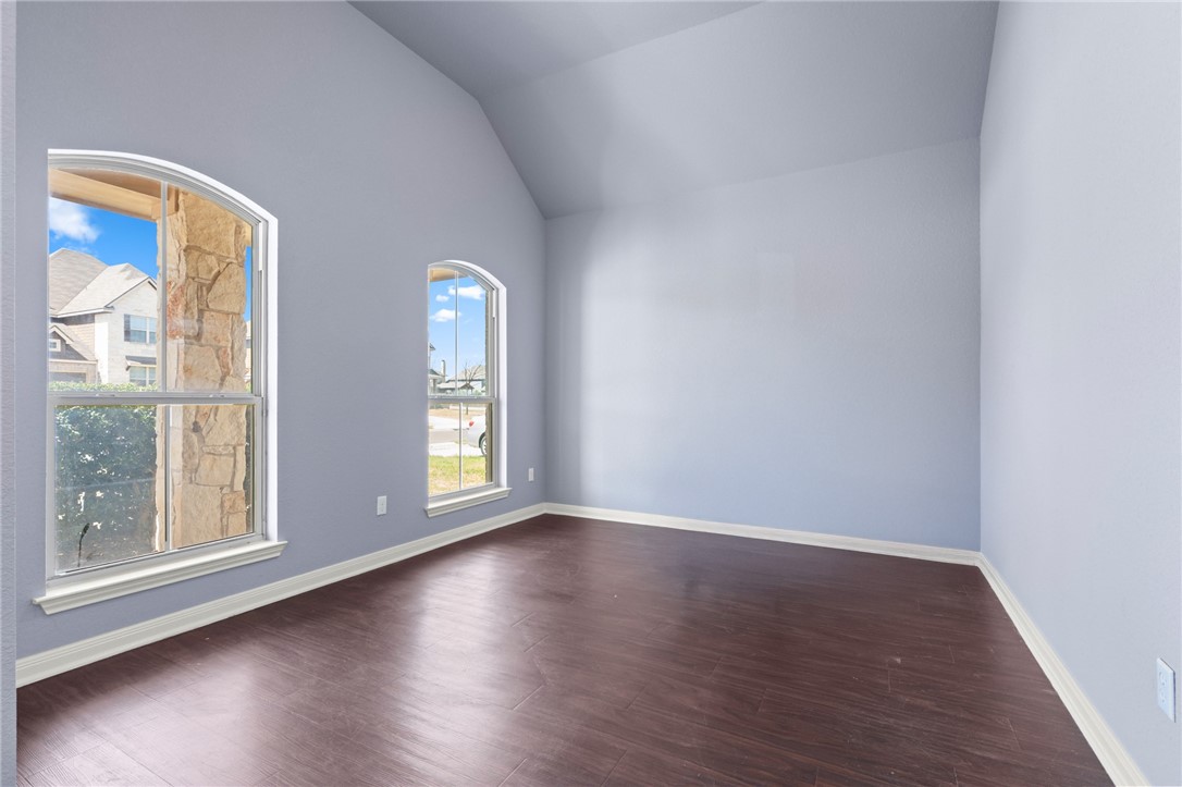 10709 Kestrel Court, Waco, Texas image 6