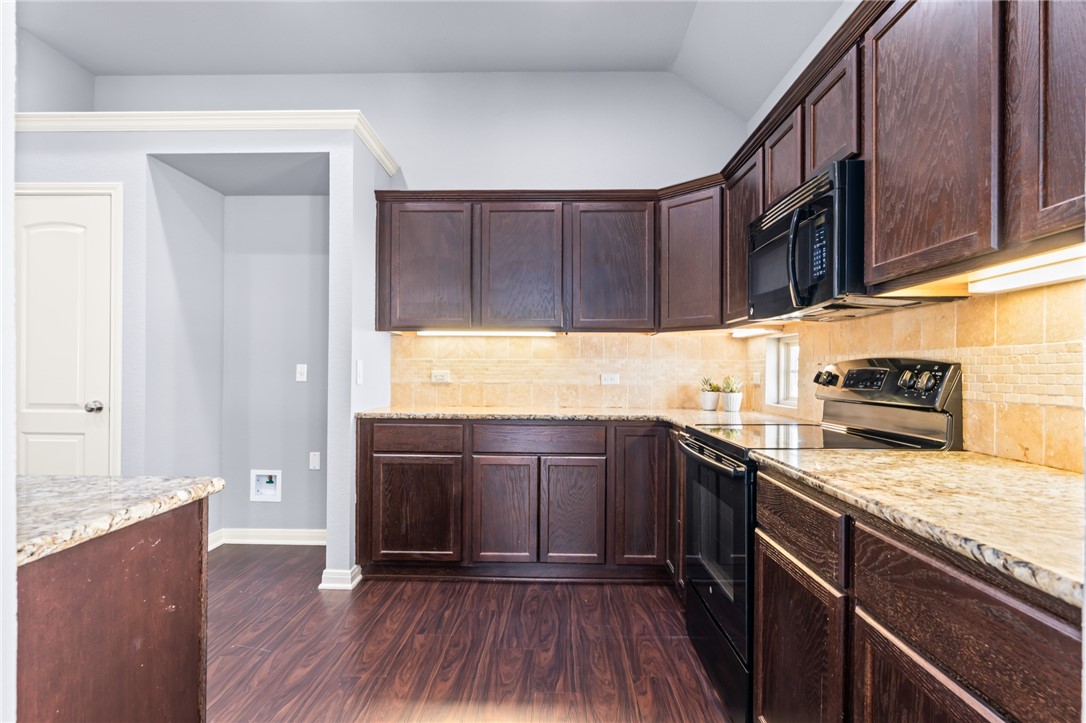 10709 Kestrel Court, Waco, Texas image 10