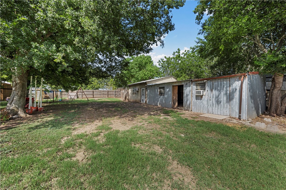 930 Willow Grove Road, Woodway, Texas image 5