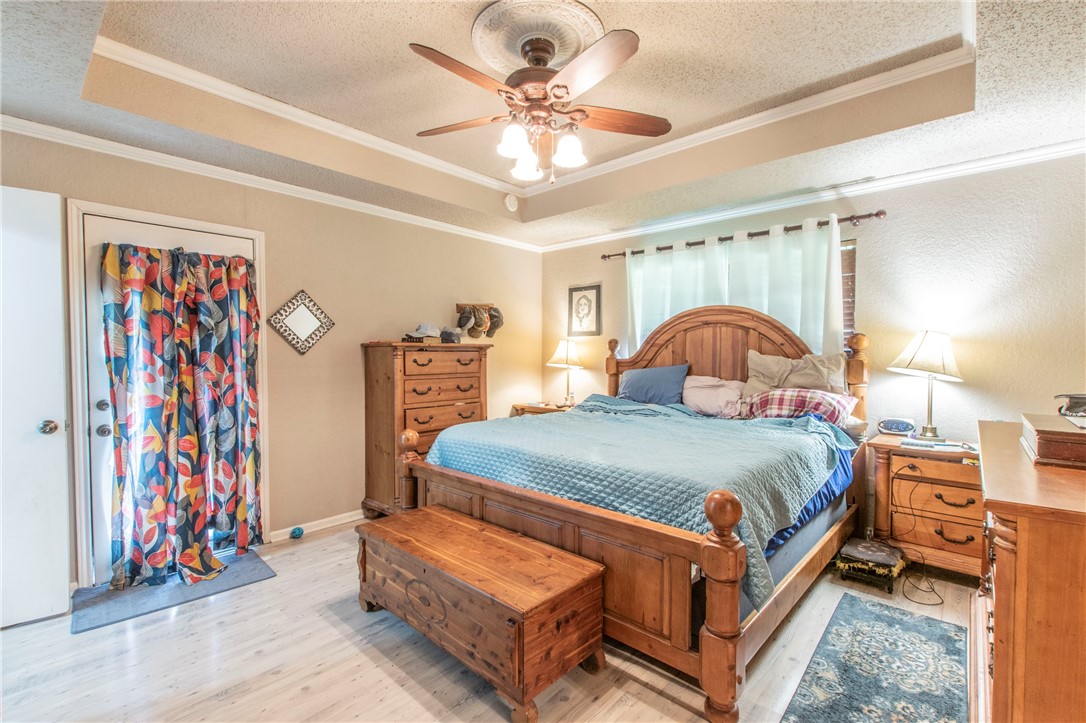 205 Bonham Drive, Hewitt, Texas image 10