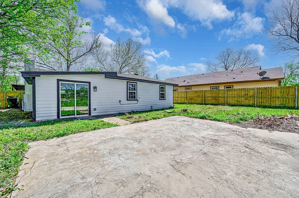 1541 Clark Avenue, Waco, Texas image 28