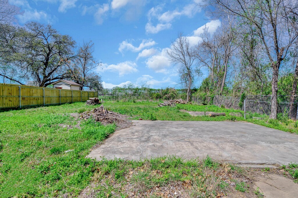 1541 Clark Avenue, Waco, Texas image 27