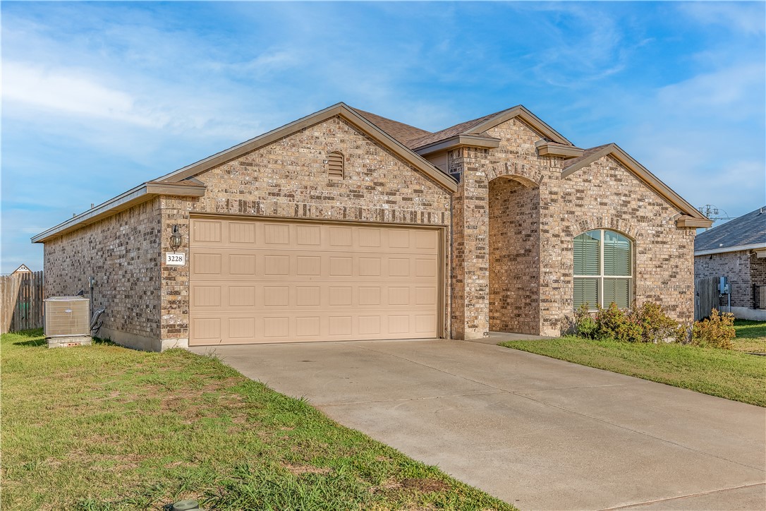 3228 Skinner Drive, Lorena, Texas image 1