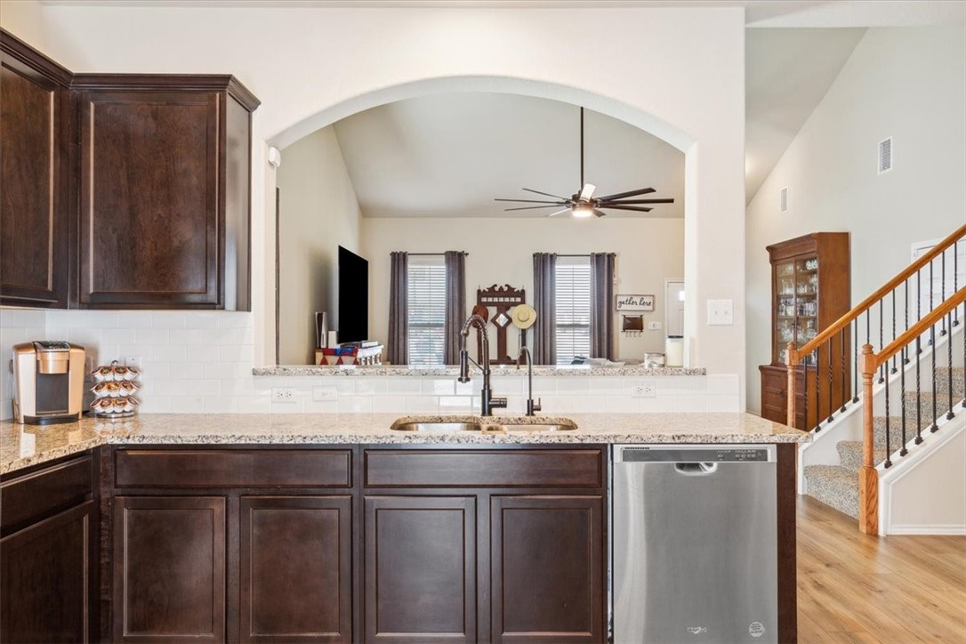 11916 Mccabe Drive, Lorena, Texas image 11