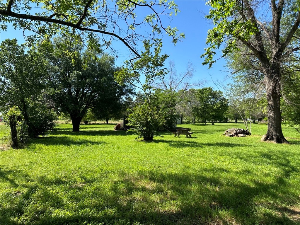 602 S Mignonette Street, Kosse, Texas image 7