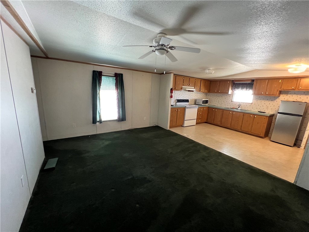 303 S Fairpark Street, Riesel, Texas image 18