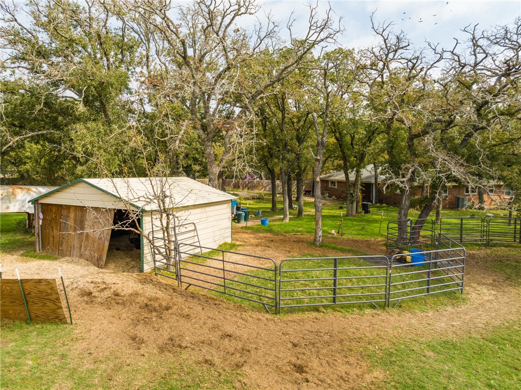 1187 Ross Road, Elm Mott, Texas image 33