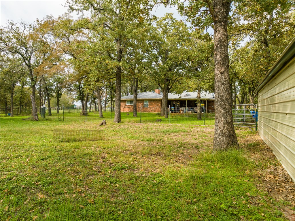 1187 Ross Road, Elm Mott, Texas image 5