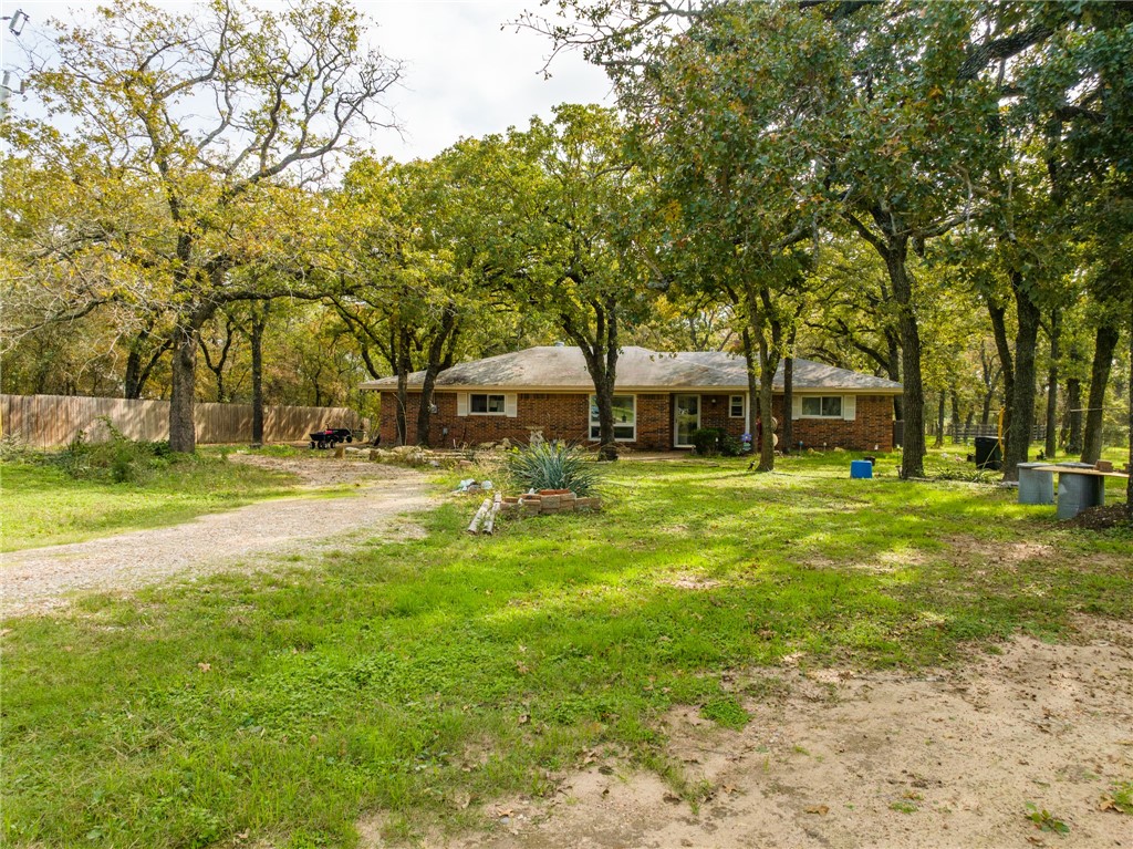 1187 Ross Road, Elm Mott, Texas image 3