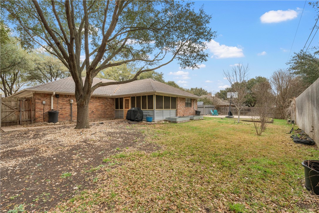 11006 Ridge Point Drive, Woodway, Texas image 31