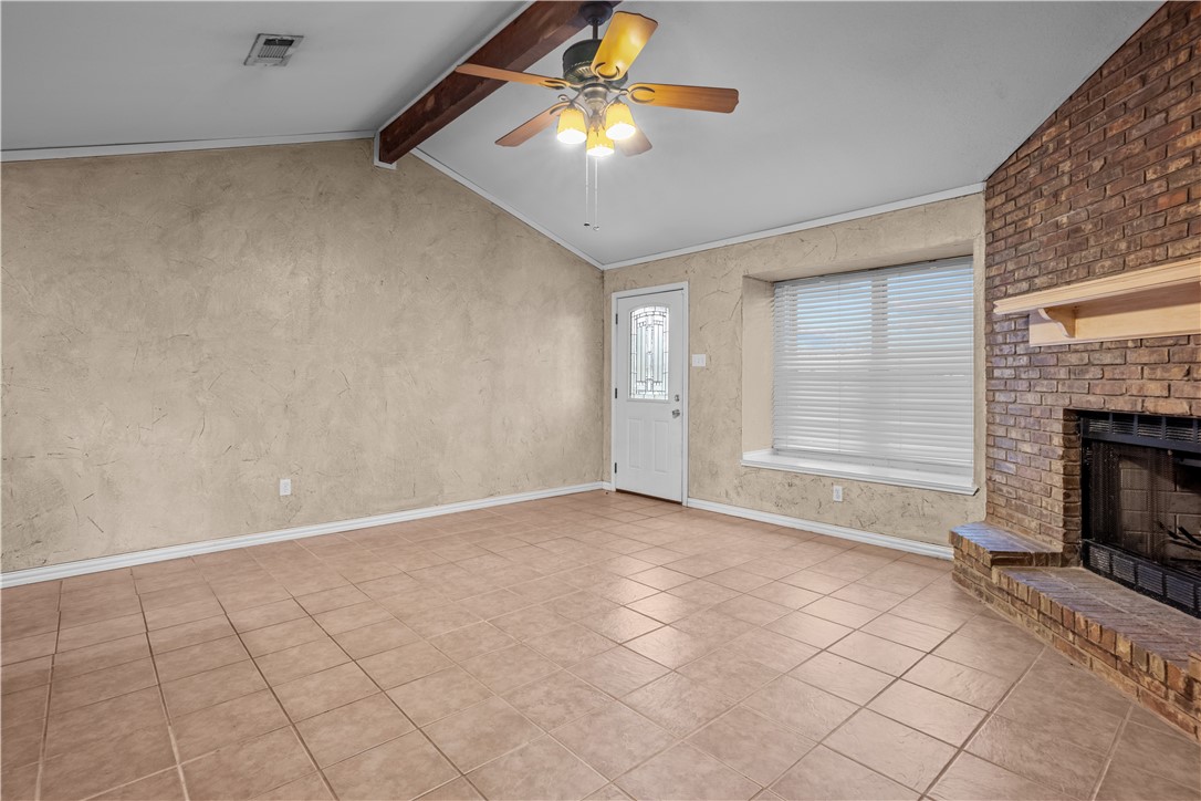 206 W Castro Street, Lorena, Texas image 6