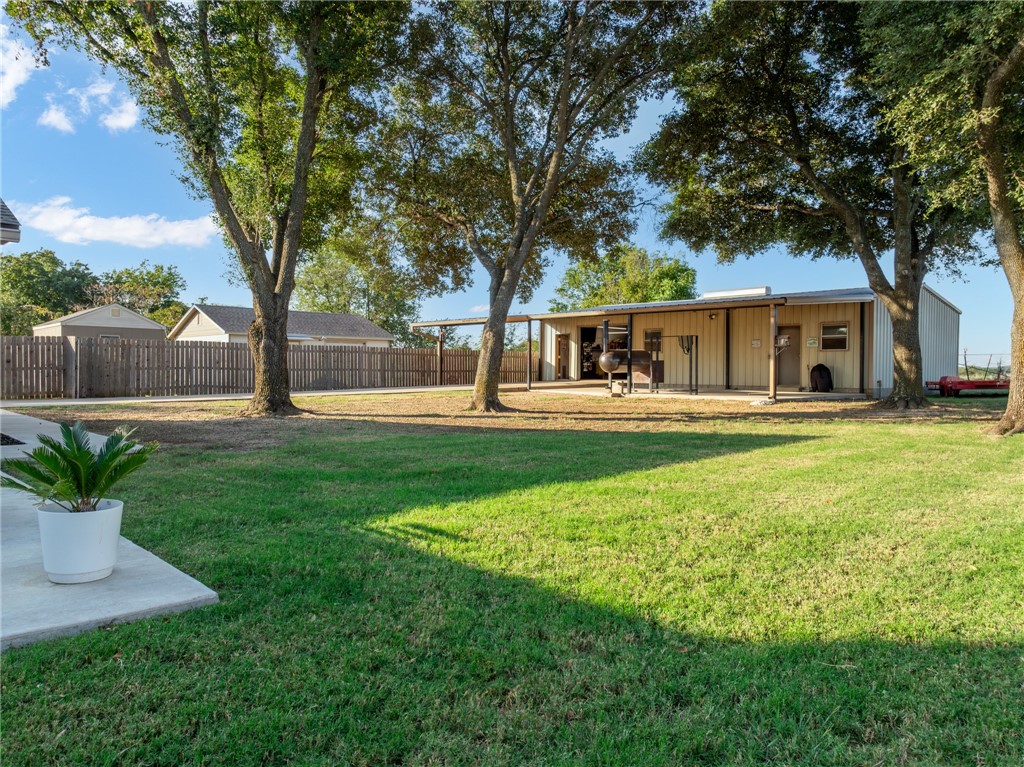 221 Coventry Drive, Hewitt, Texas image 46