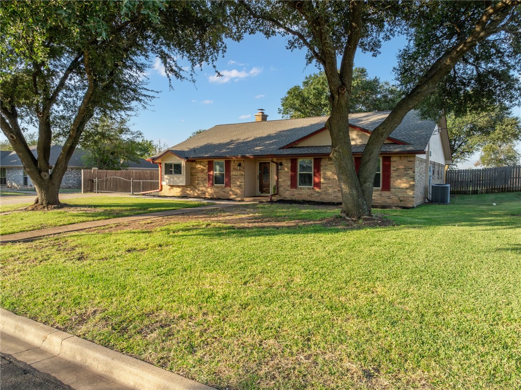 221 Coventry Drive, Hewitt, Texas image 27