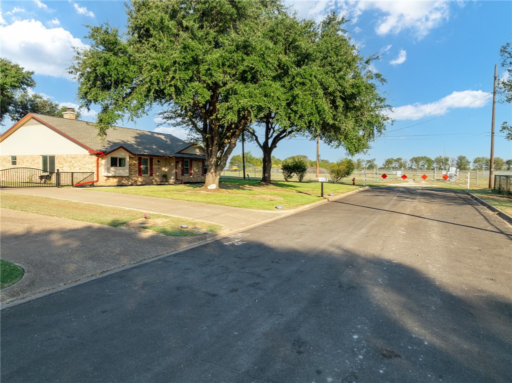 221 Coventry Drive, Hewitt, Texas image 28