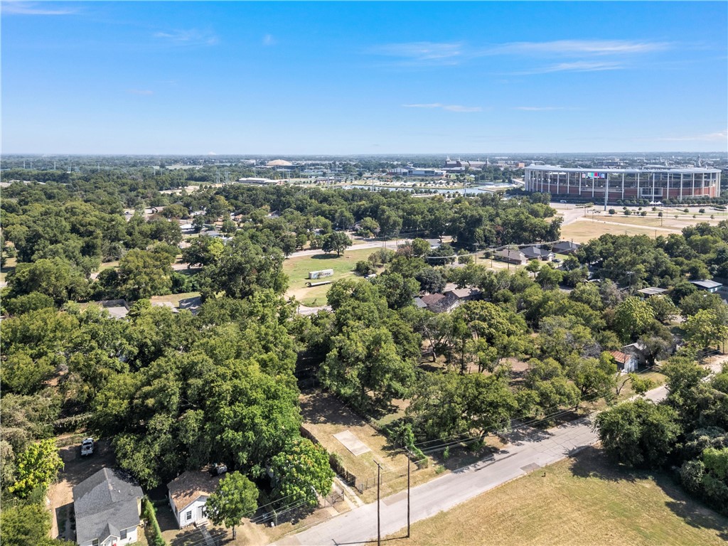 1003 E Clay Street, Waco, Texas image 5