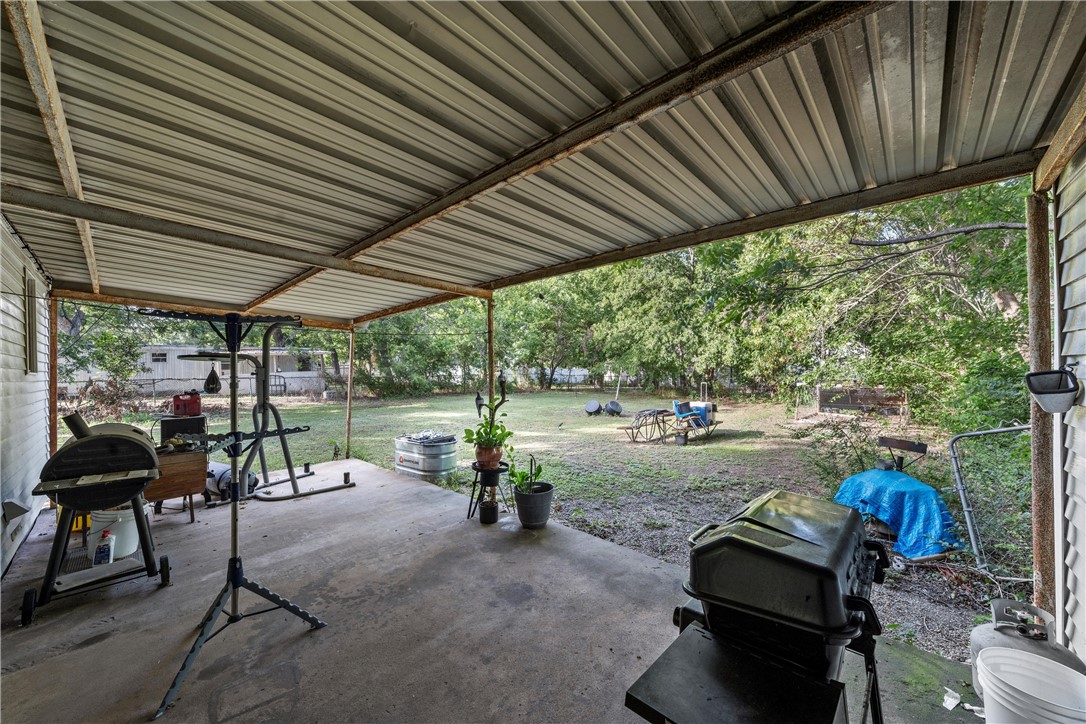 1215 W 9th Street, Clifton, Texas image 12