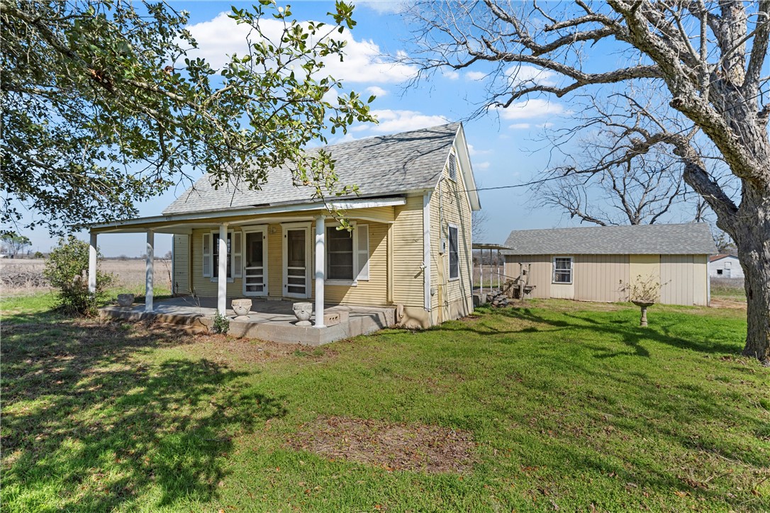 400 N Broadway Street, Riesel, Texas image 2