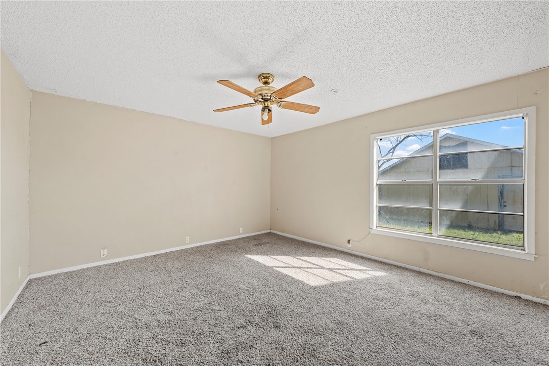 400 N Broadway Street, Riesel, Texas image 17