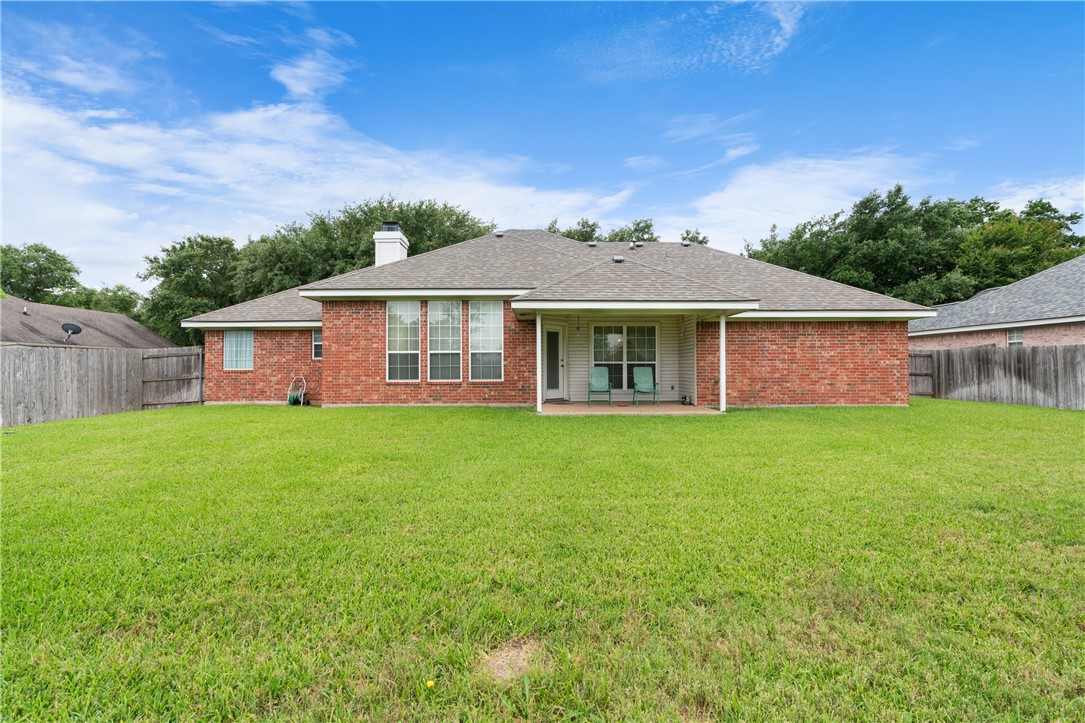 1417 Meadow Mountain Drive, Woodway, Texas image 35