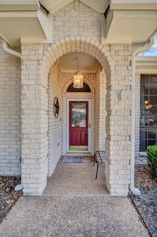 912 Oakmont Drive, Hewitt, Texas image 3