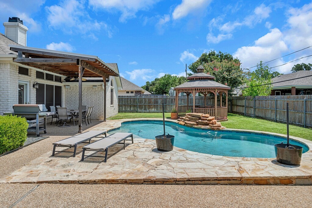 912 Oakmont Drive, Hewitt, Texas image 34