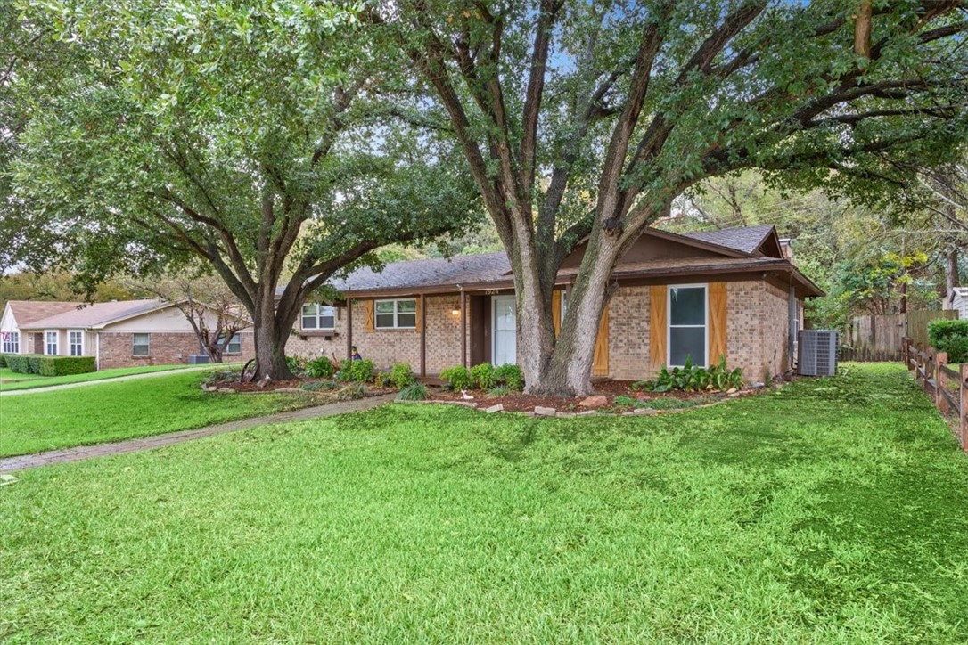 7924 Rio Vista Street, Woodway, Texas image 3