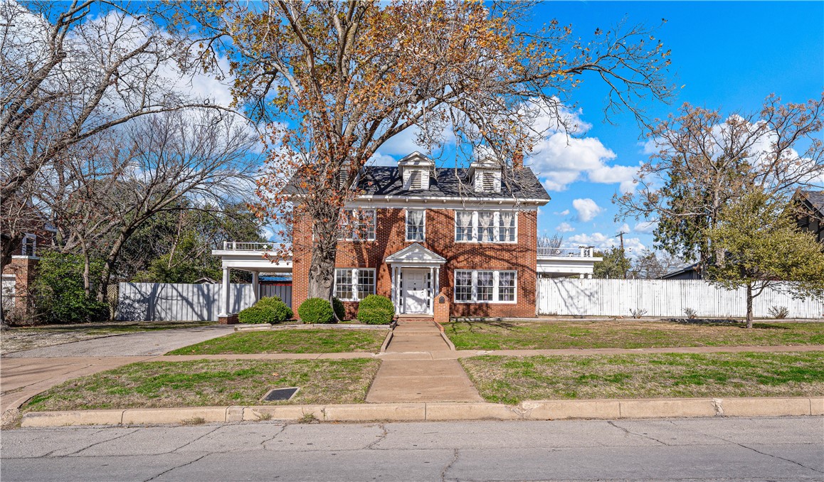 1811 Colcord Avenue, Waco, Texas image 17