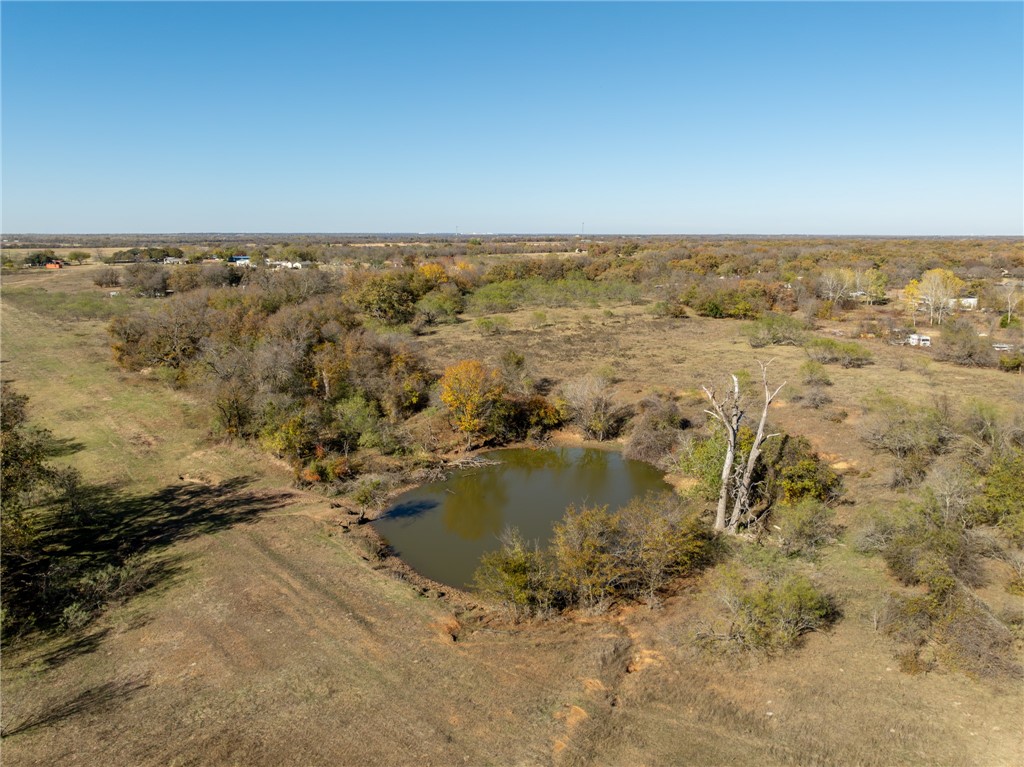 8604 W Lake Creek Road, Riesel, Texas image 11