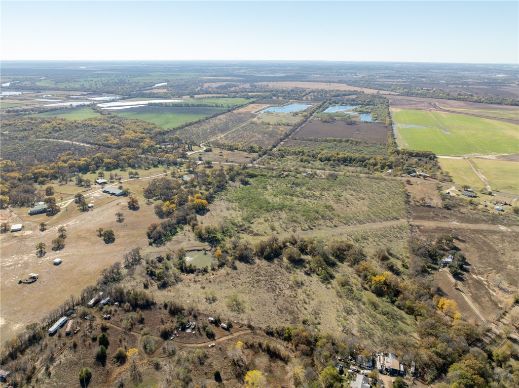 8604 W Lake Creek Road, Riesel, Texas image 5