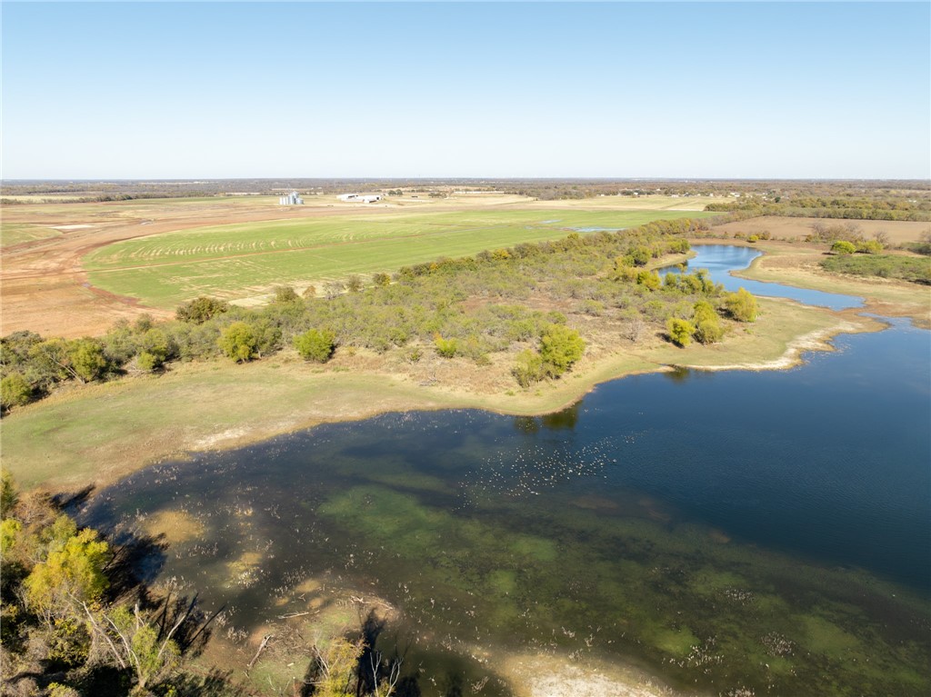 8604 W Lake Creek Road, Riesel, Texas image 50